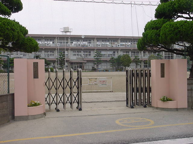 小学校　大村市立小学校 西大村小学校（小学校）まで849m
