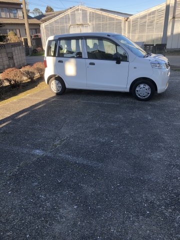 【小見川ベースBの駐車場】