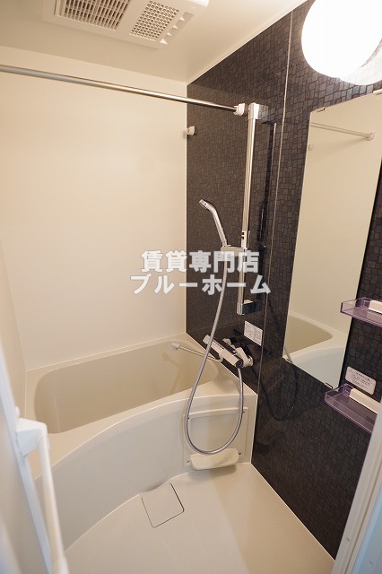 バス・シャワールーム　浴室乾燥機付きお風呂です！