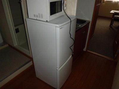 その他　冷蔵庫と電子レンジ。