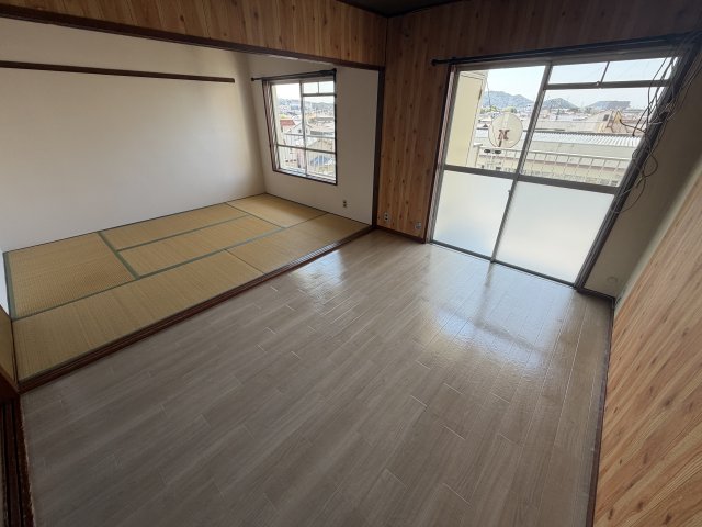 京口団地14号棟の居間写真