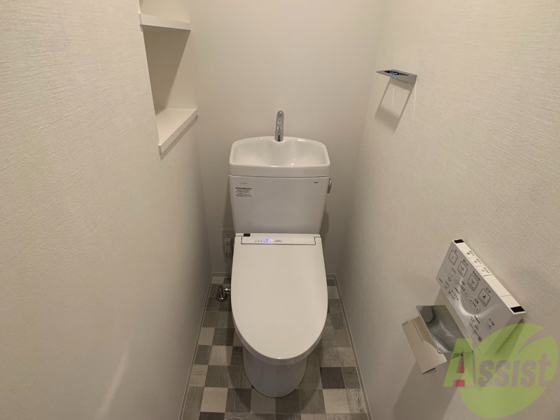 トイレ　ウォッシュレット機能付きのトイレは助かりますね。