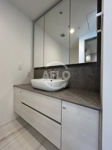 洗面設備　Brillia Tower堂島　洗面台