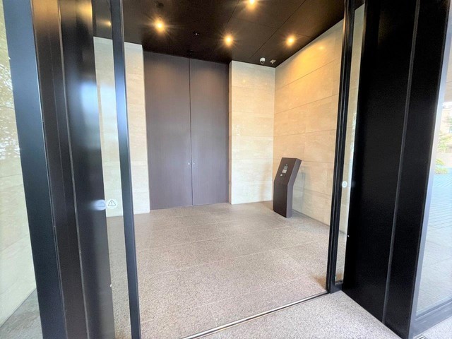 エントランス　オートロック