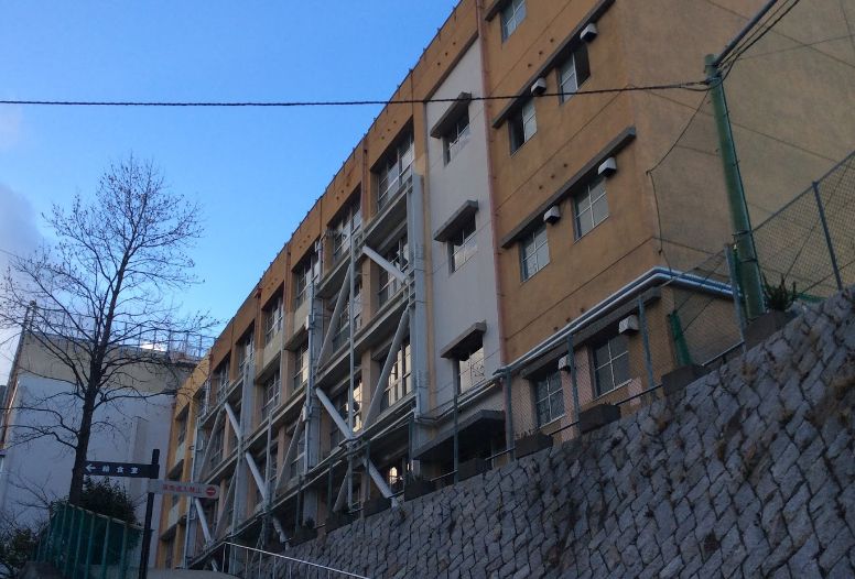 中学校　西宮市立苦楽園中学校（中学校）まで1446m