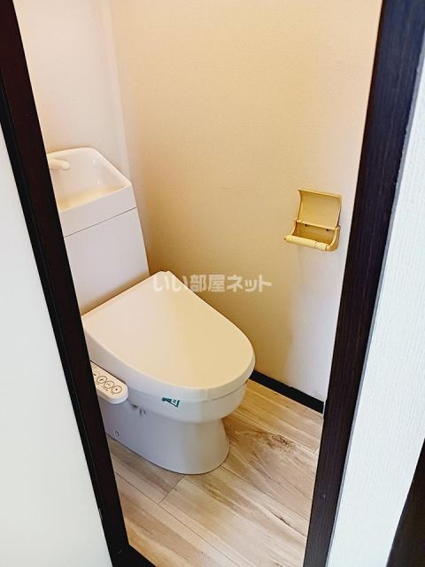 パナハイツ中央三谷120のトイレ写真