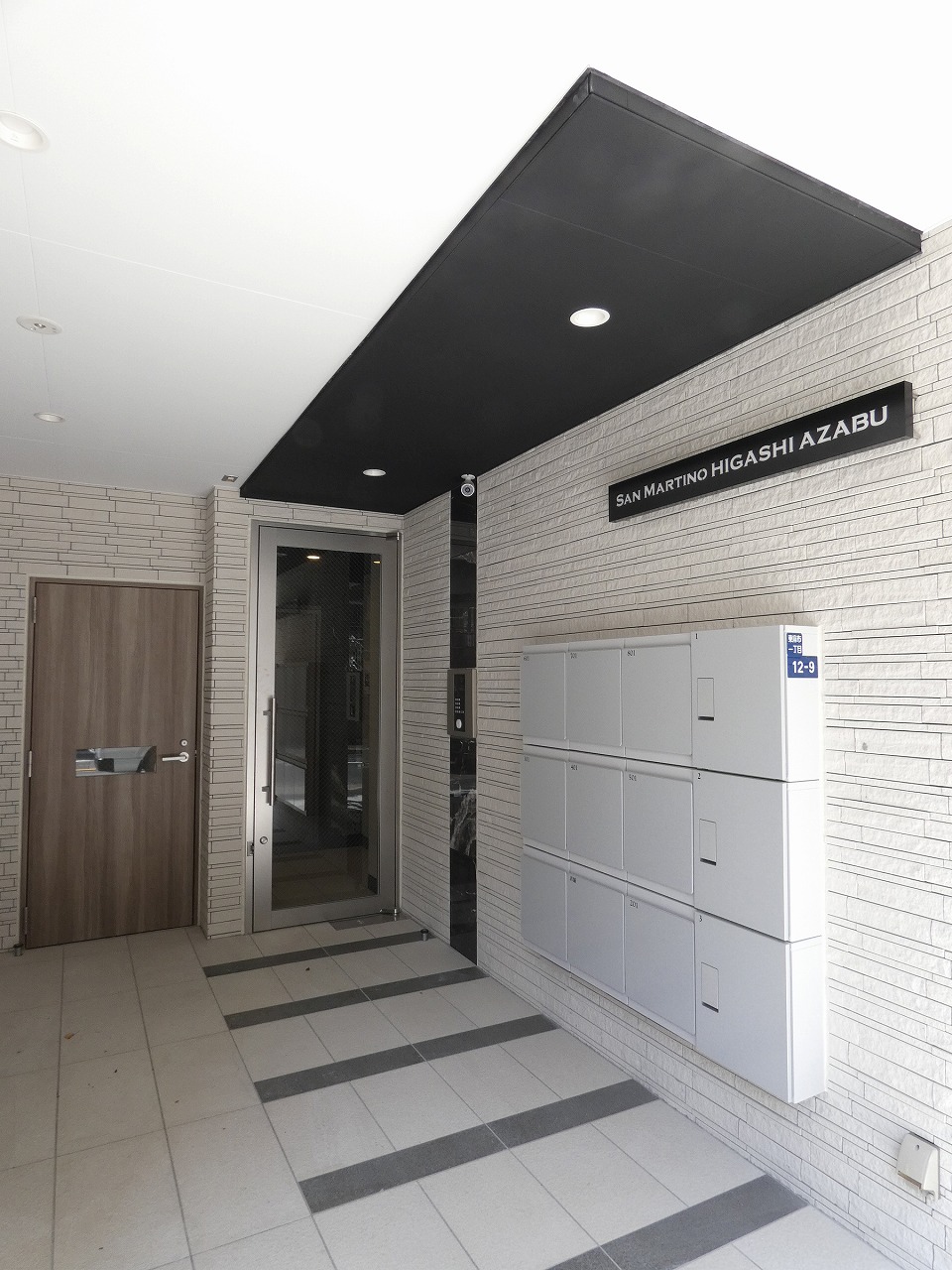 エントランス　エントランス