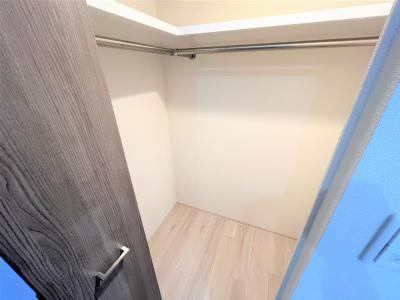 収納　画像は２０１のものです。実際には反転した間取りです。