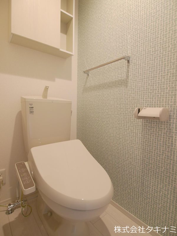 トイレ　温水洗浄暖房便座