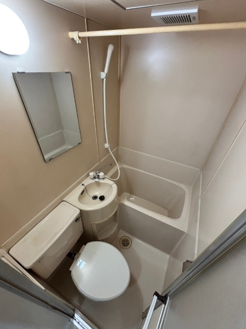 バス・シャワールーム　実際のお部屋の写真です。