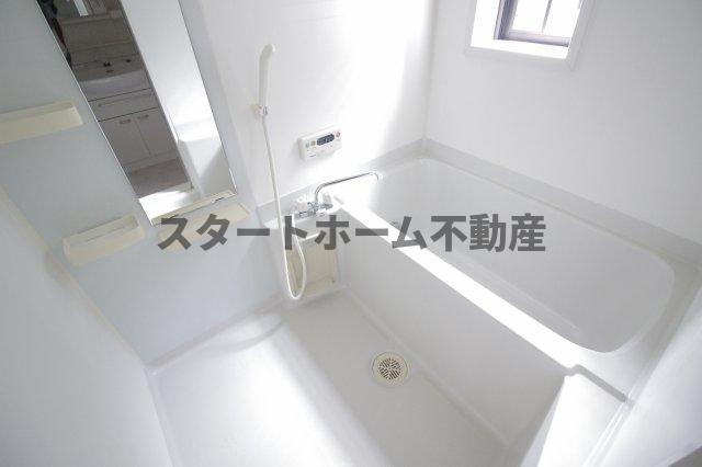 バス・シャワールーム　日々の疲れを癒すお風呂付です