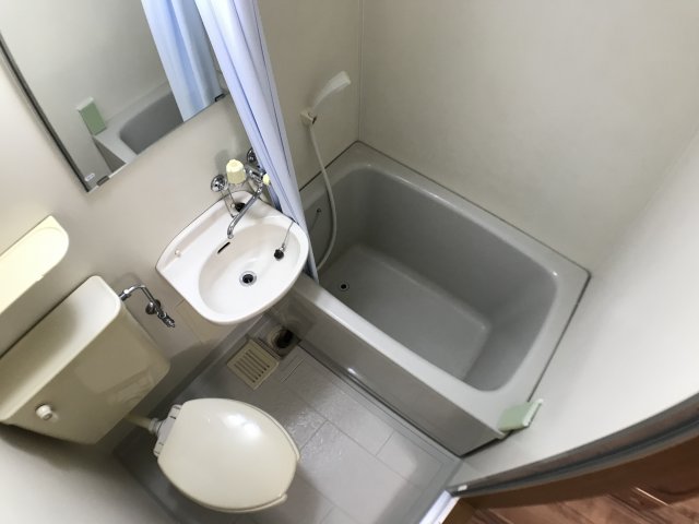 バス・シャワールーム　ユニットバスです♪