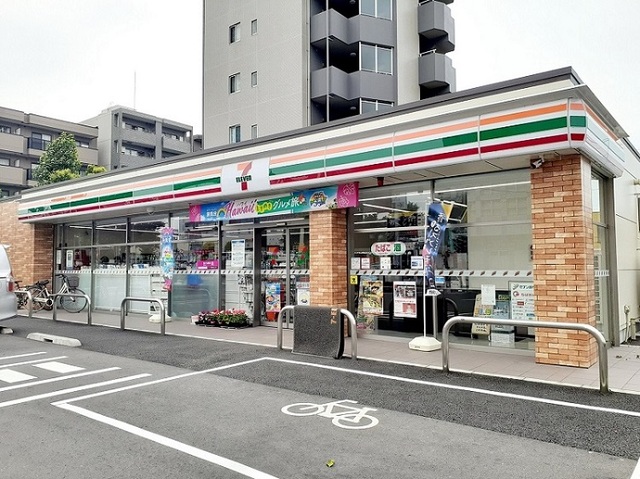 コンビニ　セブンイレブン八千代ゆりのき台（コンビニ）まで350m