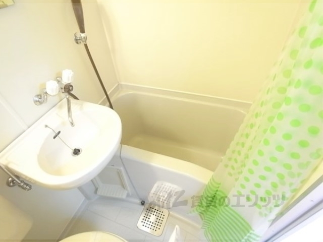 バス・シャワールーム　バス