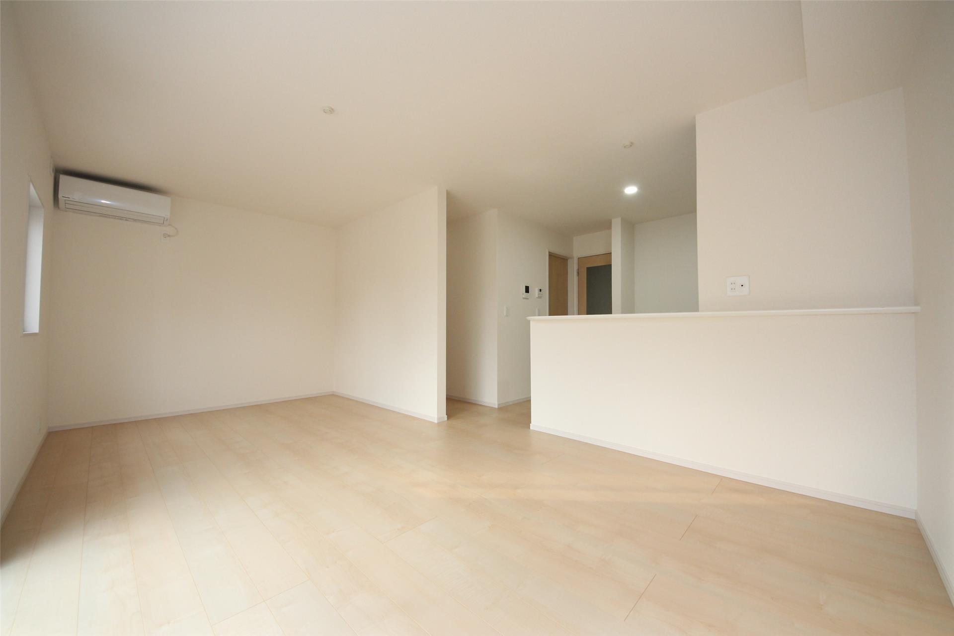 居室・リビング　とっても広くて明るいリビング★