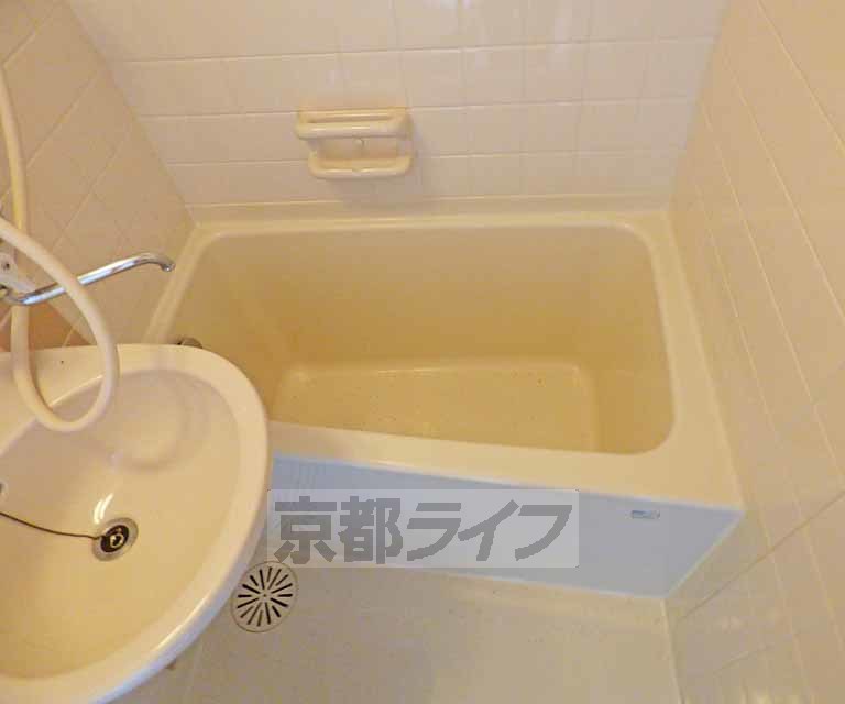 バス・シャワールーム　広いお風呂です。