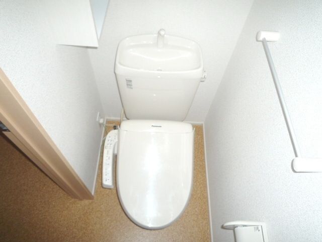 トイレ　★温水洗浄便座★