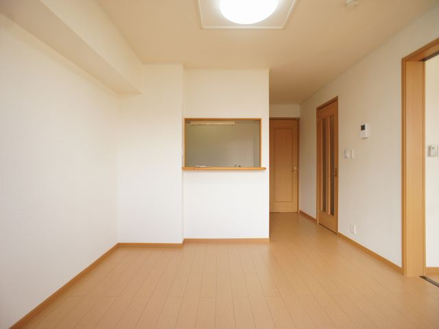 居室・リビング　快適に過ごせるエアコンが付いています♪