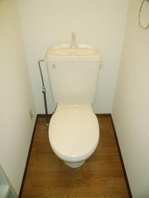 トイレ　バストイレ別　ウォシュレット設置可能
