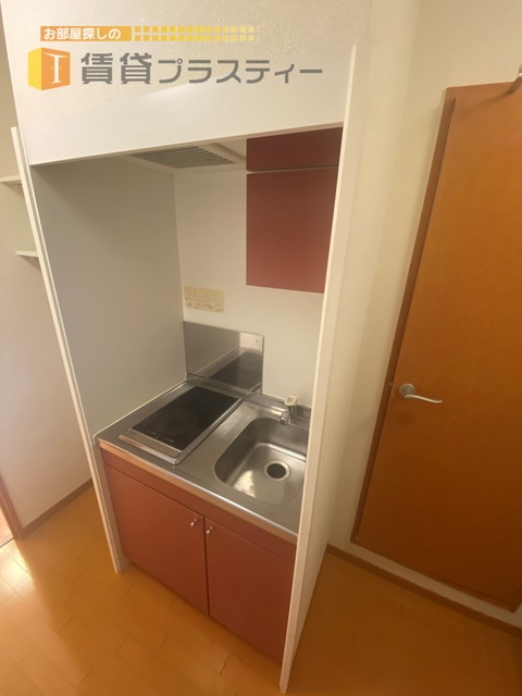 キッチン　簡単な自炊ならできそうです。