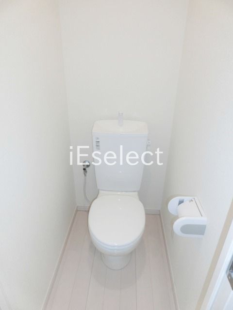 トイレ　トイレはシンプルですね