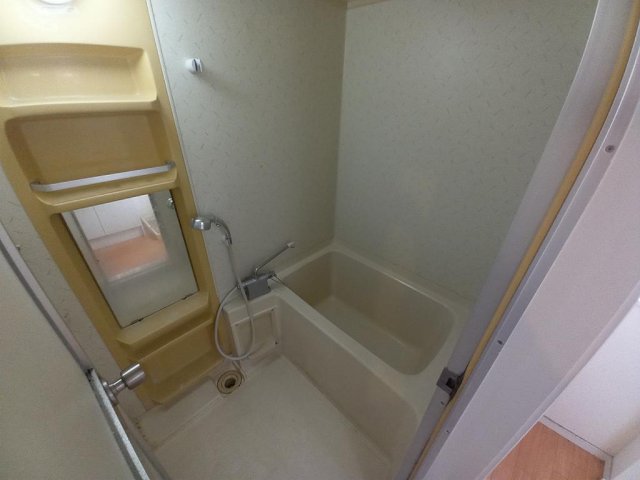 メゾンシャリオD棟の風呂写真