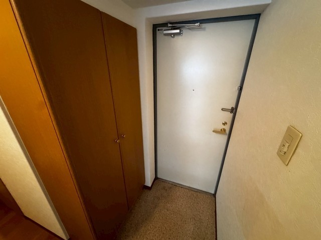 玄関　※別号室のお写真です