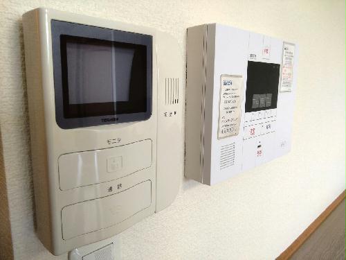 セキュリティ　モニター付インターホンもあってセキュリティ充実！