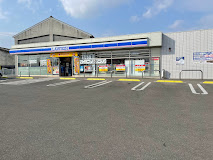 コンビニ　ローソン 丸亀川西町北店（コンビニ）まで424m