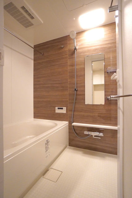 バス・シャワールーム　※写真は同タイプ住戸です。