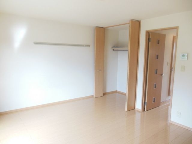 居室・リビング　★10帖のフローリングのお部屋です★