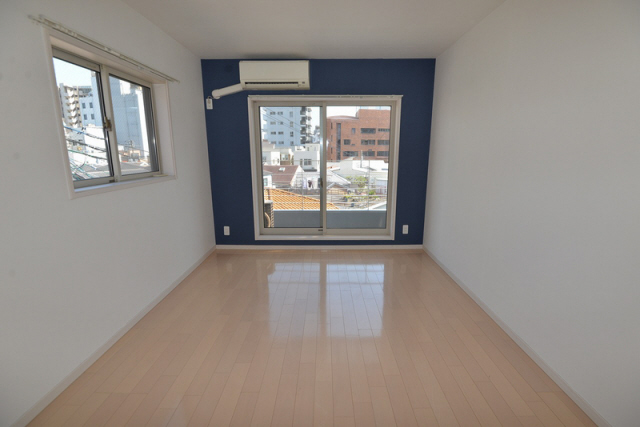 居室・リビング　写真は同マンションの別のお部屋のものです