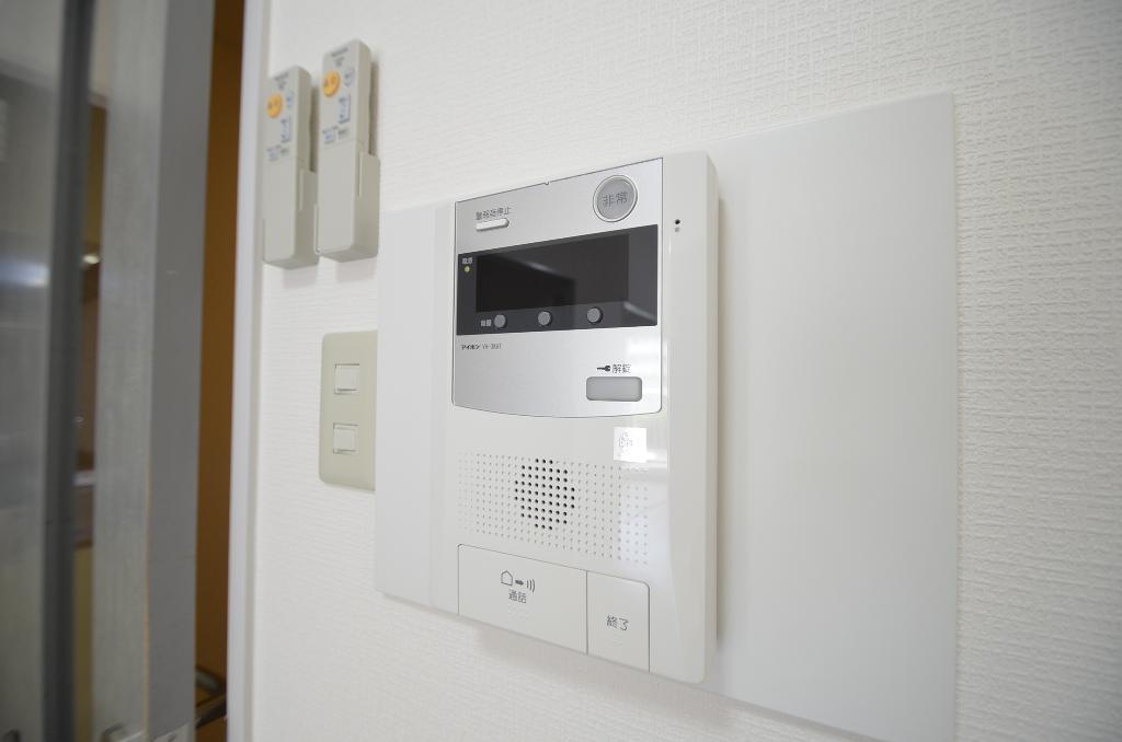 セキュリティ　カメラ付インターホン