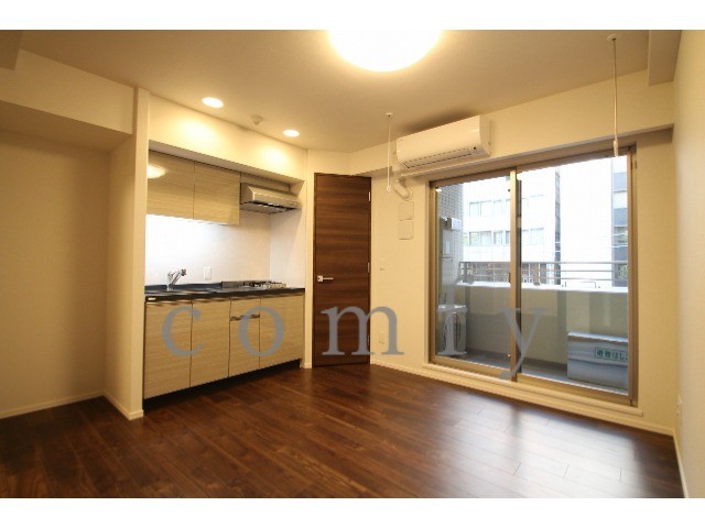 1DK Mansion in Chiyoda, Tokyo
