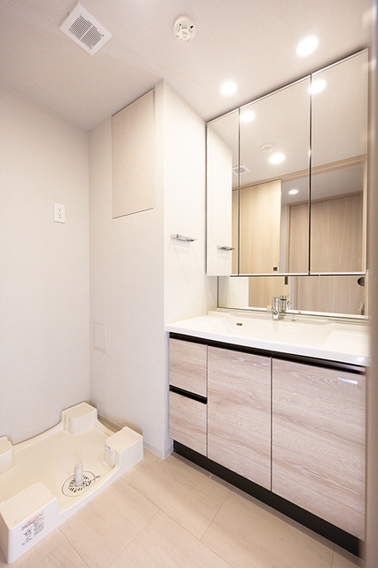 洗面設備　※写真は同タイプ住戸です。