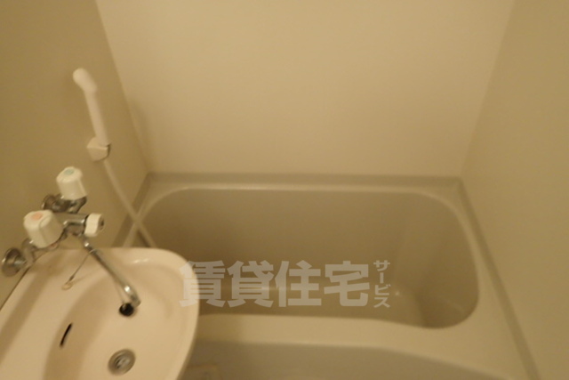 レオパレスBonheur2の風呂写真