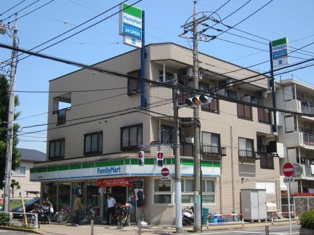 コンビニ　ファミリーマート（コンビニ）まで276m