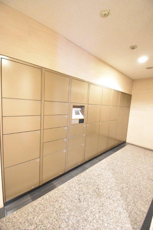 ビオール大阪大手前タワーの外観写真