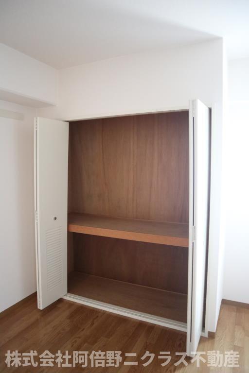 その他　内装は別部屋の参考写真です。