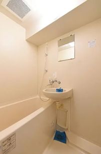 バス・シャワールーム　参考写真：別部屋タイプ