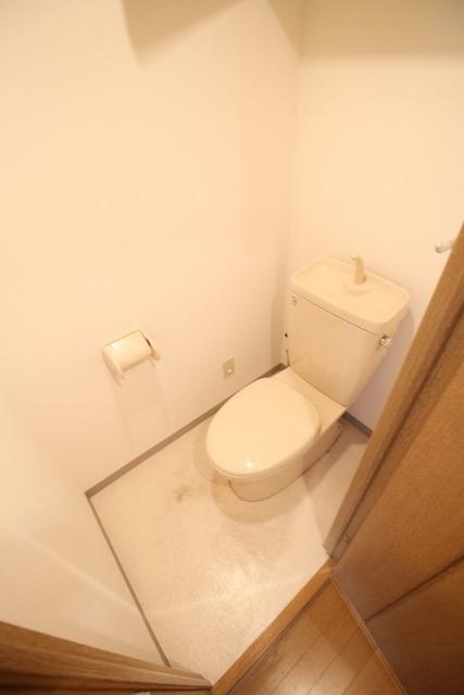 ＪＲ山手線 大崎駅 徒歩6分 13階建 築27年のトイレ写真
