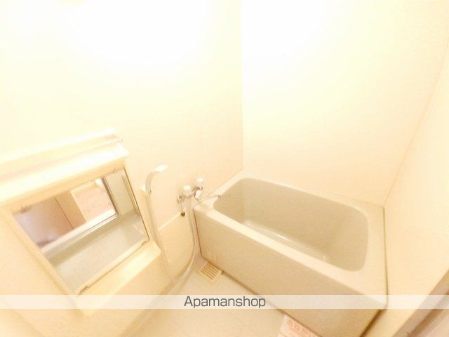 名鉄名古屋本線 名鉄岐阜駅 バス乗車時間：21分 最寄りバス停で下車 徒歩3分 3階建 築30年の風呂写真