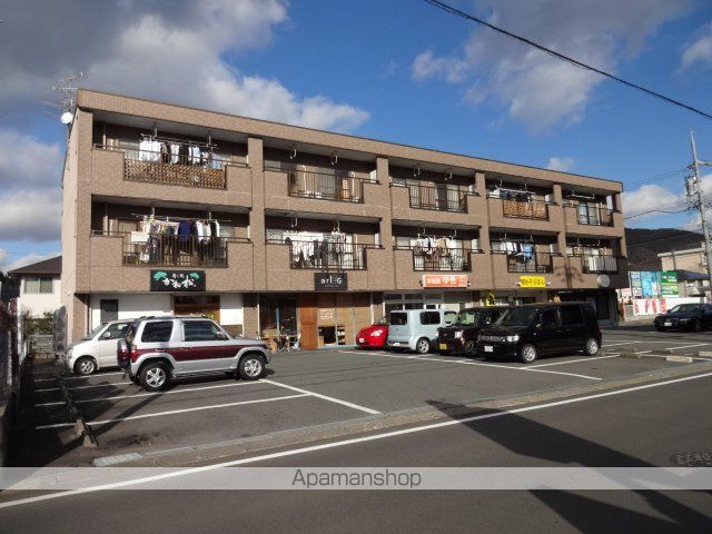 名鉄名古屋本線 名鉄岐阜駅 バス乗車時間：21分 最寄りバス停で下車 徒歩3分 築30年