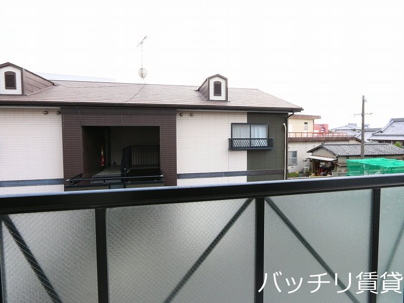 バルコニー　別号室の画像。現況を優先します。