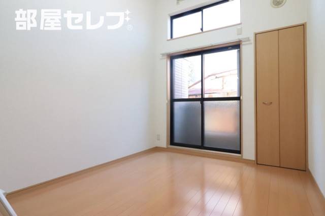 居室・リビング　※２０３号室内装写真参照