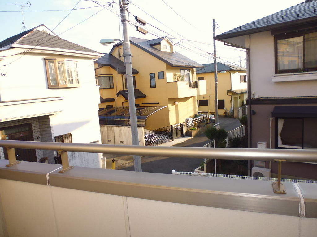 ＪＲ中央線 三鷹駅 バス乗車時間：12分 最寄りバス停で下車 徒歩3分 2階建 築33年の内装写真