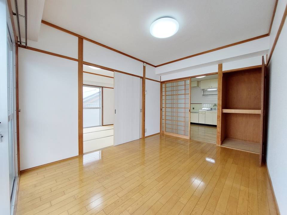 居室・リビング　リビング