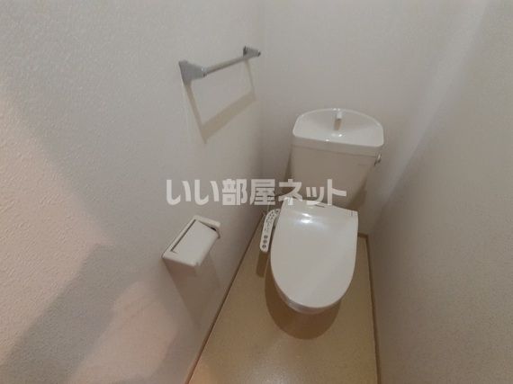 【村山戸建借家　B棟のトイレ】