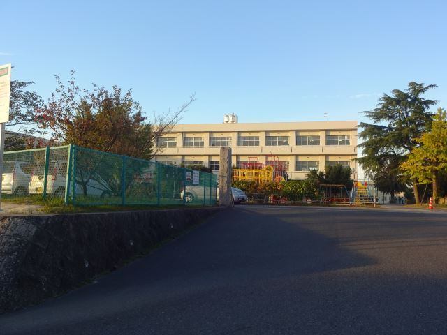 【グランドールの小学校】