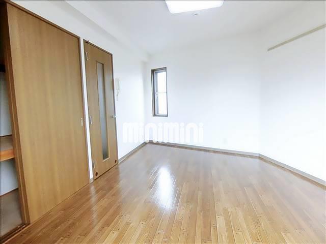 居室・リビング　８．３帖の洋室のお部屋です。